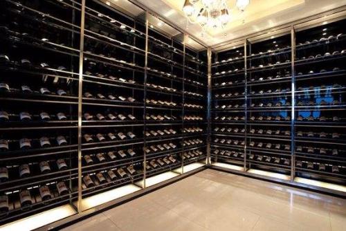 「不锈钢酒柜」不锈钢酒柜一般使用于什么？