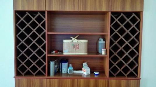 「酒架定制」酒柜在餐厅家具和客厅家具中是重要的一个细部